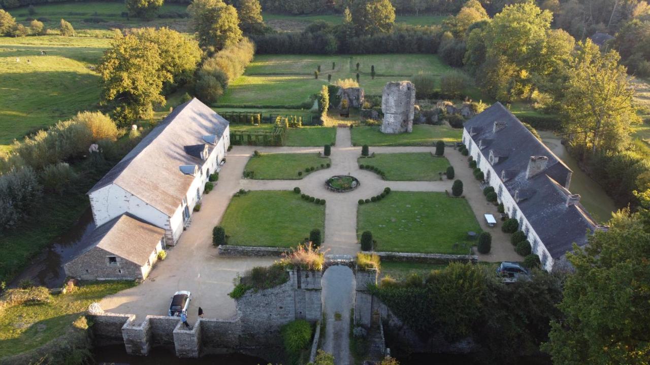 Bed and Breakfast Chateau De La Chasse-Guerre Hardanges Exterior foto
